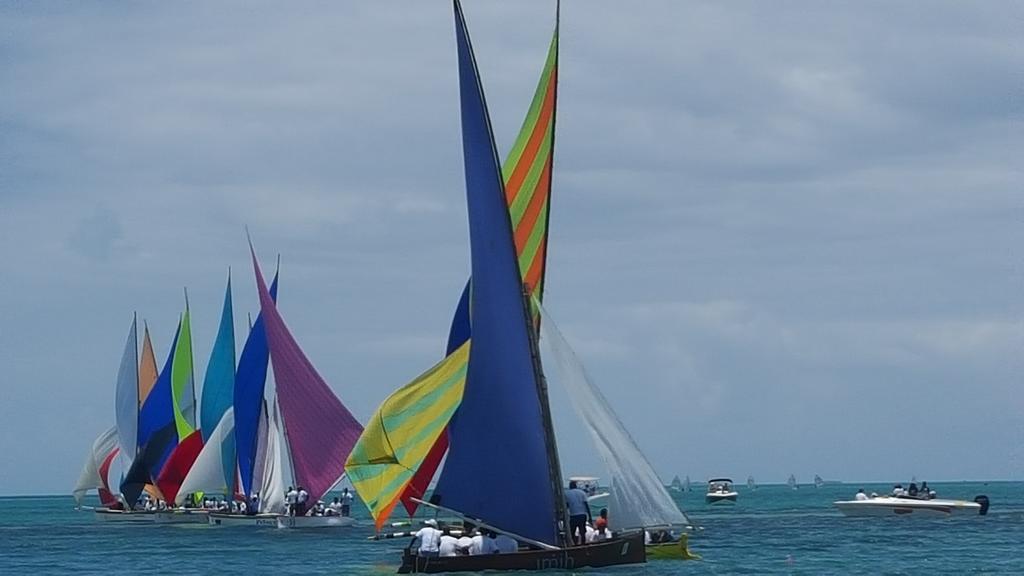 Chez Johnny - Blue Bay Hotel Bagian luar foto